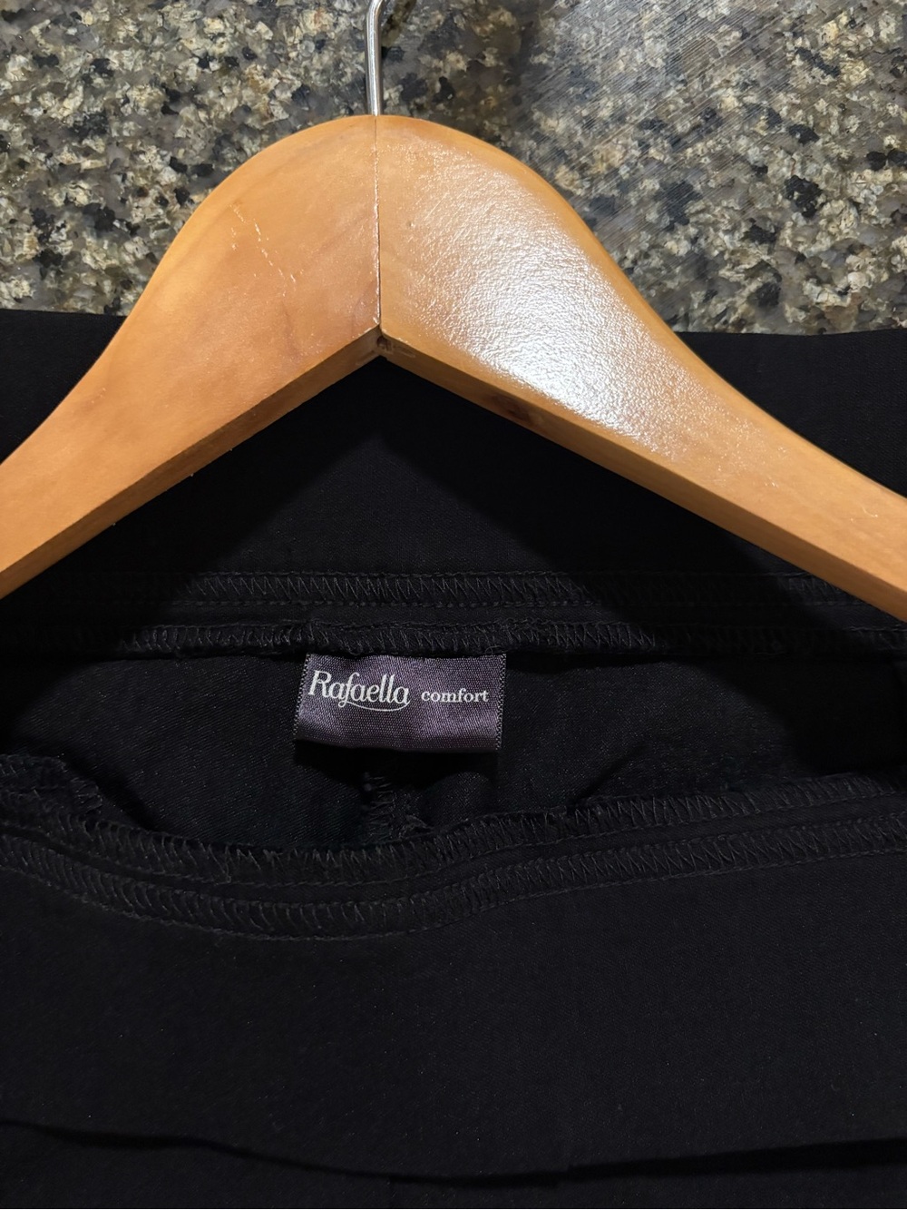 Rafaella Comfort Black Stretch Ponte Pull-On Pants Black / Athletic / Casual - Picture 4 of 4